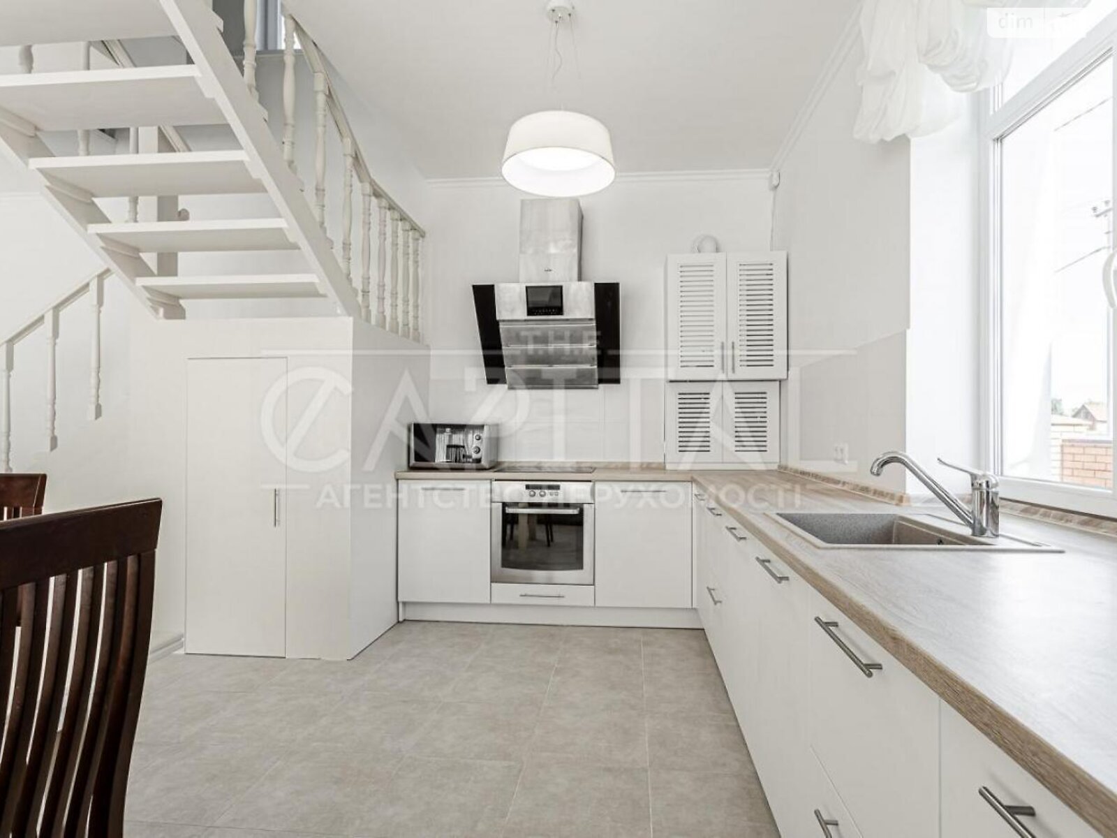 двухэтажный дом с гаражом, 160 кв. м, кирпич. Продажа в Гнедине фото 1 двухэтажный дом с гаражом, 160 кв. м, кирпич. Продажа в Гнедине фото 1