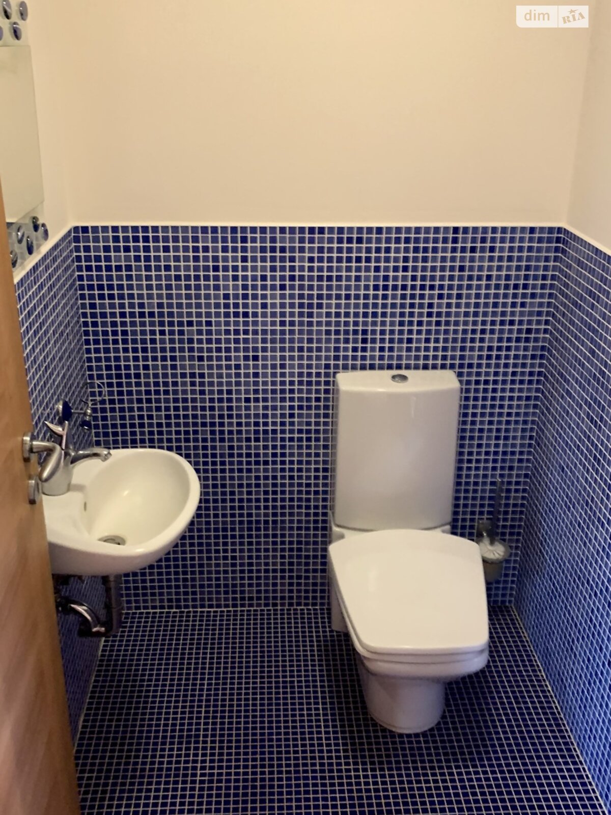 двухэтажный дом с балконом, 200 кв. м, брус. Продажа в Гнедине фото 1