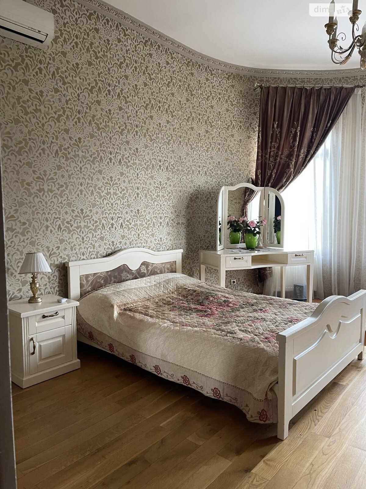 триповерховий будинок з верандою, 299 кв. м, цегла. Продаж у Гнідині фото 1 триповерховий будинок з верандою, 299 кв. м, цегла. Продаж у Гнідині фото 1