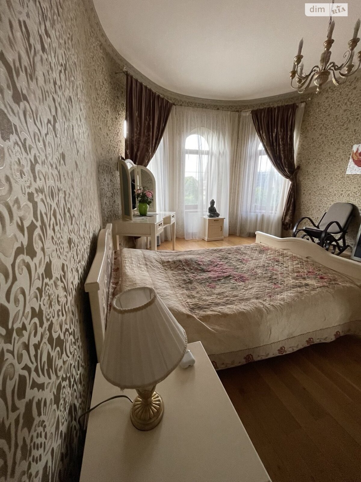 триповерховий будинок з верандою, 299 кв. м, цегла. Продаж у Гнідині фото 1 триповерховий будинок з верандою, 299 кв. м, цегла. Продаж у Гнідині фото 1