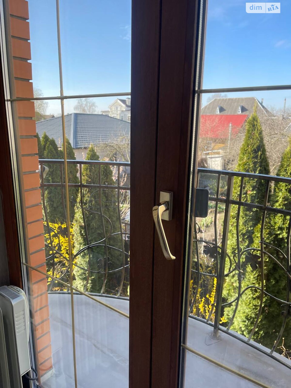 триповерховий будинок з верандою, 299 кв. м, цегла. Продаж у Гнідині фото 1 триповерховий будинок з верандою, 299 кв. м, цегла. Продаж у Гнідині фото 1