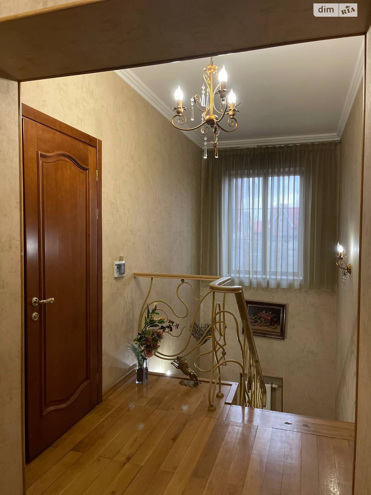 триповерховий будинок з верандою, 299 кв. м, цегла. Продаж у Гнідині фото 1 триповерховий будинок з верандою, 299 кв. м, цегла. Продаж у Гнідині фото 1