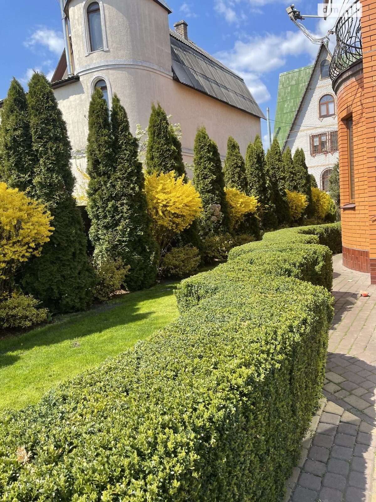 триповерховий будинок з верандою, 299 кв. м, цегла. Продаж у Гнідині фото 1 триповерховий будинок з верандою, 299 кв. м, цегла. Продаж у Гнідині фото 1