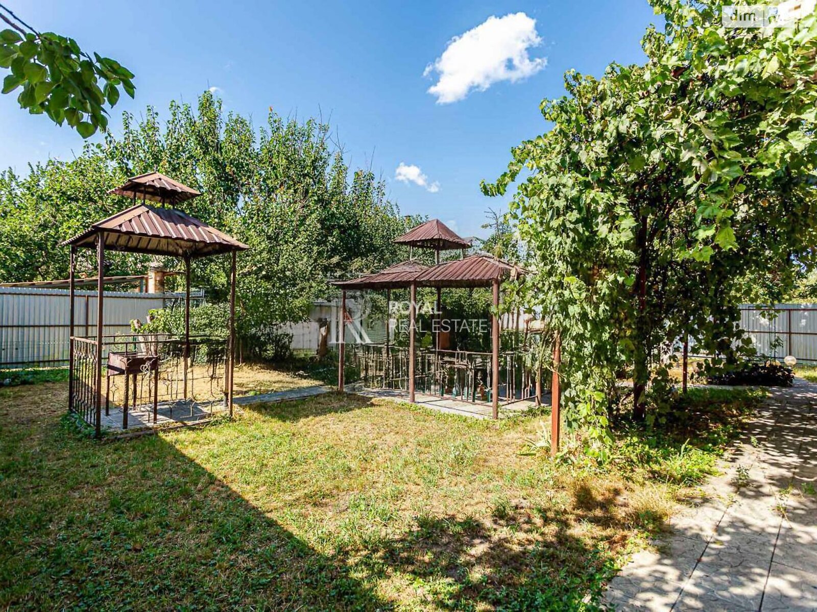 трехэтажный дом с верандой, 104.5 кв. м, кирпич. Продажа в Гнедине фото 1 трехэтажный дом с верандой, 104.5 кв. м, кирпич. Продажа в Гнедине фото 1