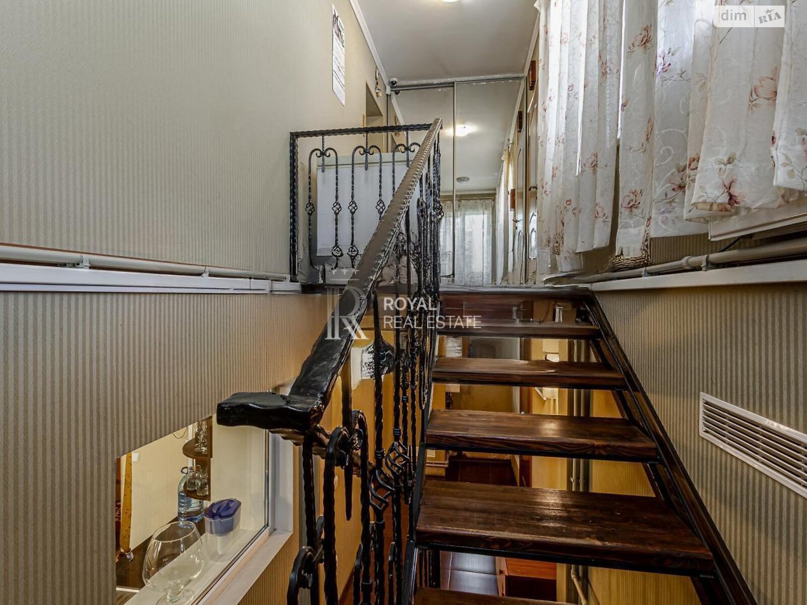 трехэтажный дом с верандой, 104.5 кв. м, кирпич. Продажа в Гнедине фото 1 трехэтажный дом с верандой, 104.5 кв. м, кирпич. Продажа в Гнедине фото 1