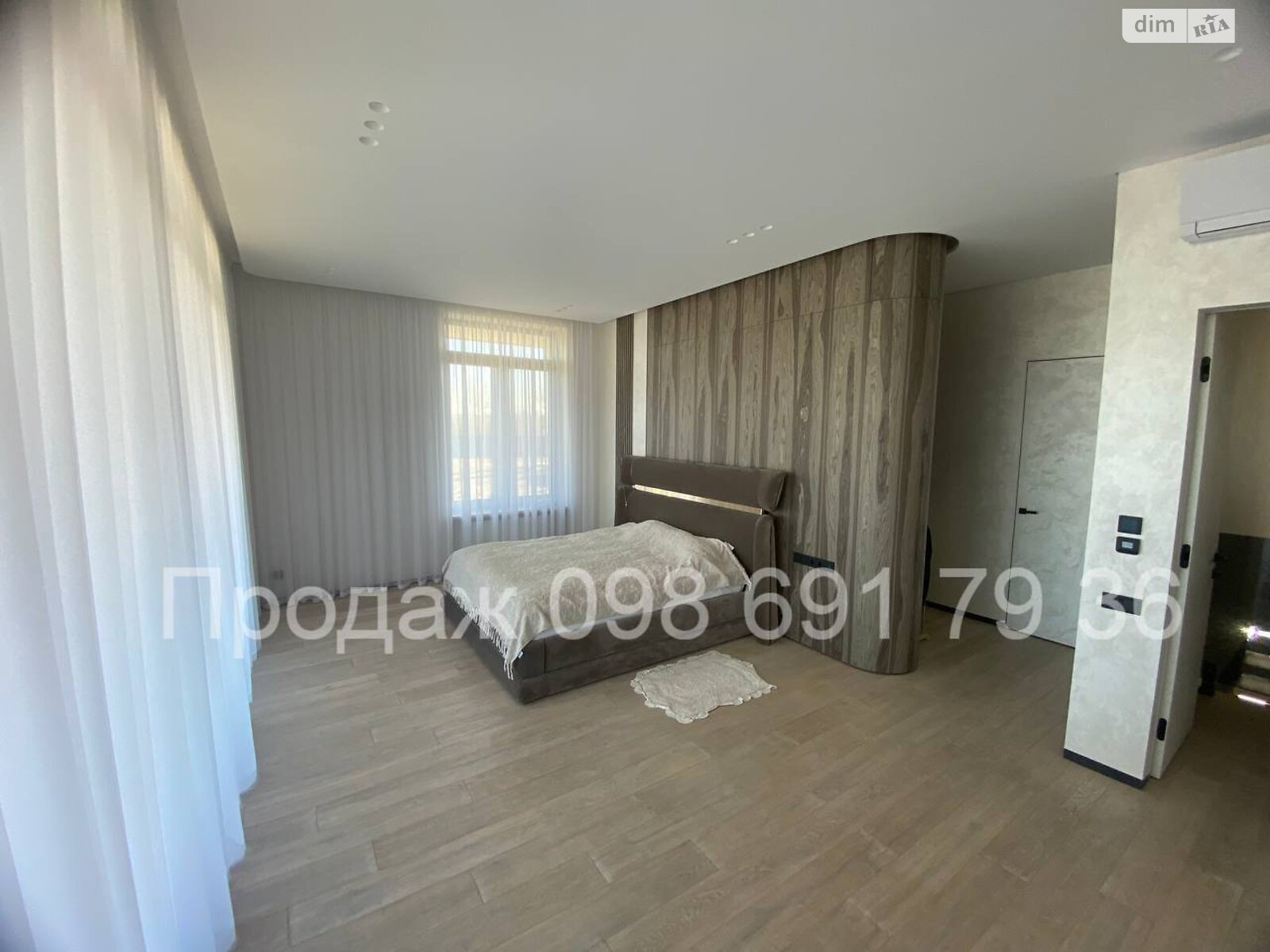 двухэтажный дом с гаражом, 292.4 кв. м, кирпич. Продажа в Гнедине фото 1 двухэтажный дом с гаражом, 292.4 кв. м, кирпич. Продажа в Гнедине фото 1