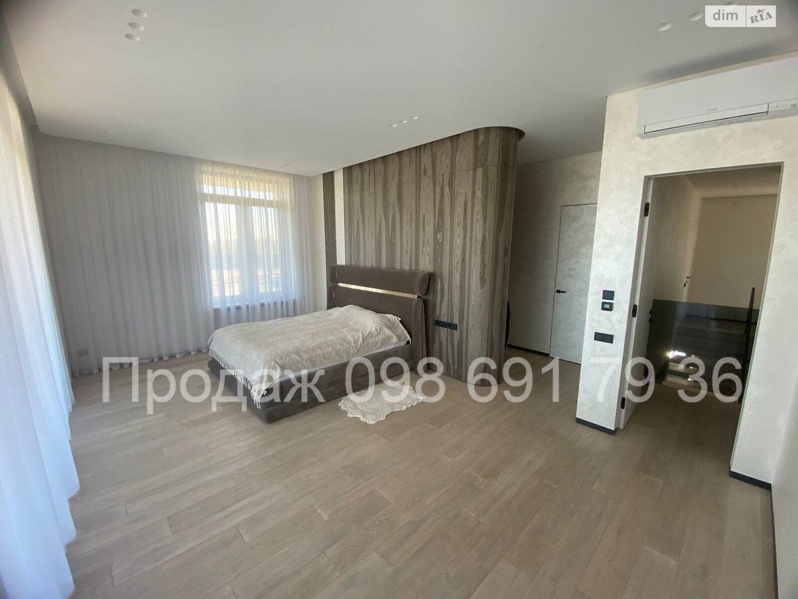 двухэтажный дом с гаражом, 292.4 кв. м, кирпич. Продажа в Гнедине фото 1 двухэтажный дом с гаражом, 292.4 кв. м, кирпич. Продажа в Гнедине фото 1