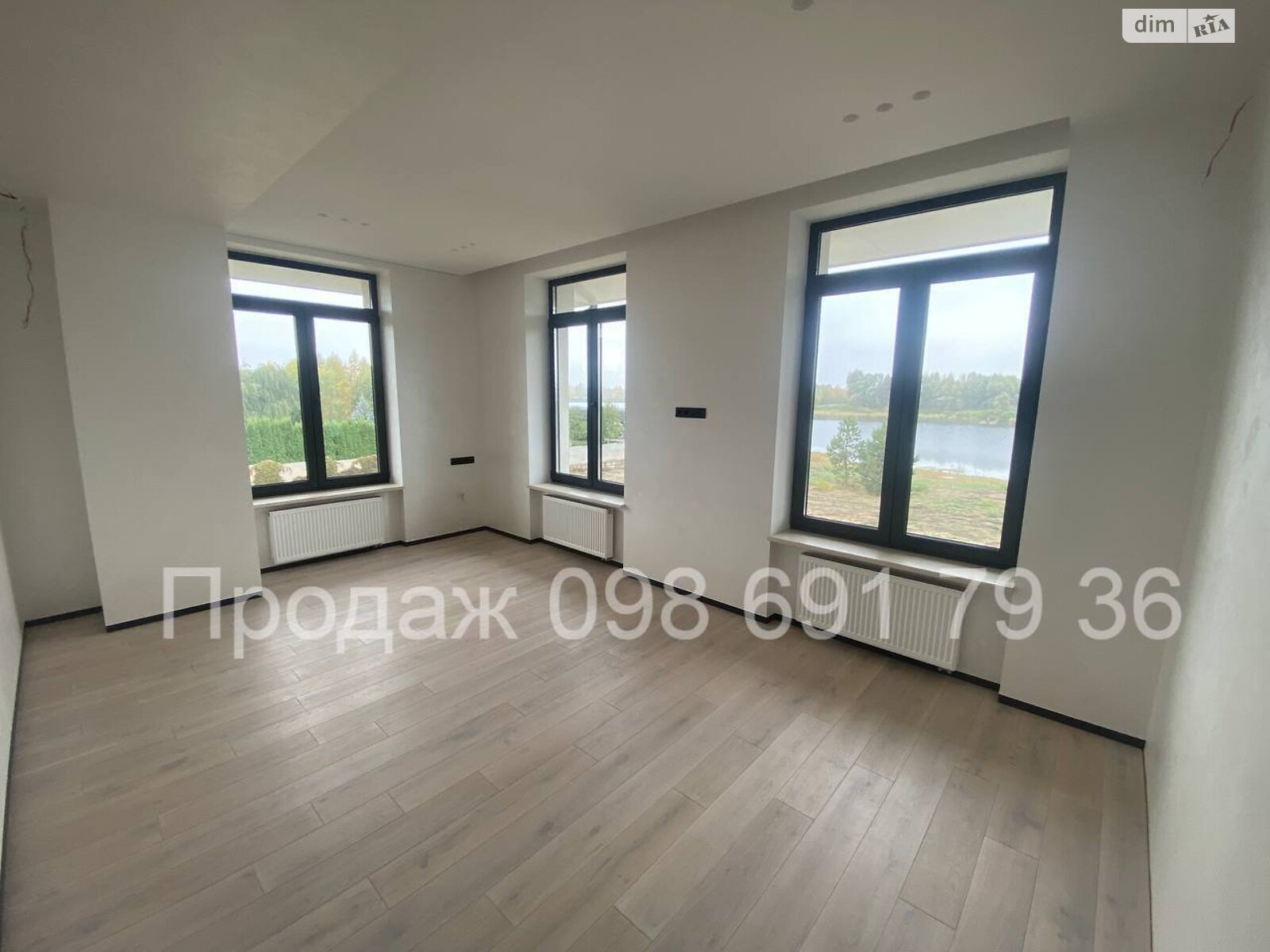 двухэтажный дом с гаражом, 292.4 кв. м, кирпич. Продажа в Гнедине фото 1 двухэтажный дом с гаражом, 292.4 кв. м, кирпич. Продажа в Гнедине фото 1