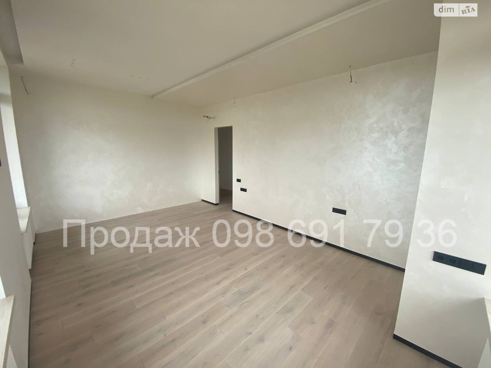 двухэтажный дом с гаражом, 292.4 кв. м, кирпич. Продажа в Гнедине фото 1 двухэтажный дом с гаражом, 292.4 кв. м, кирпич. Продажа в Гнедине фото 1