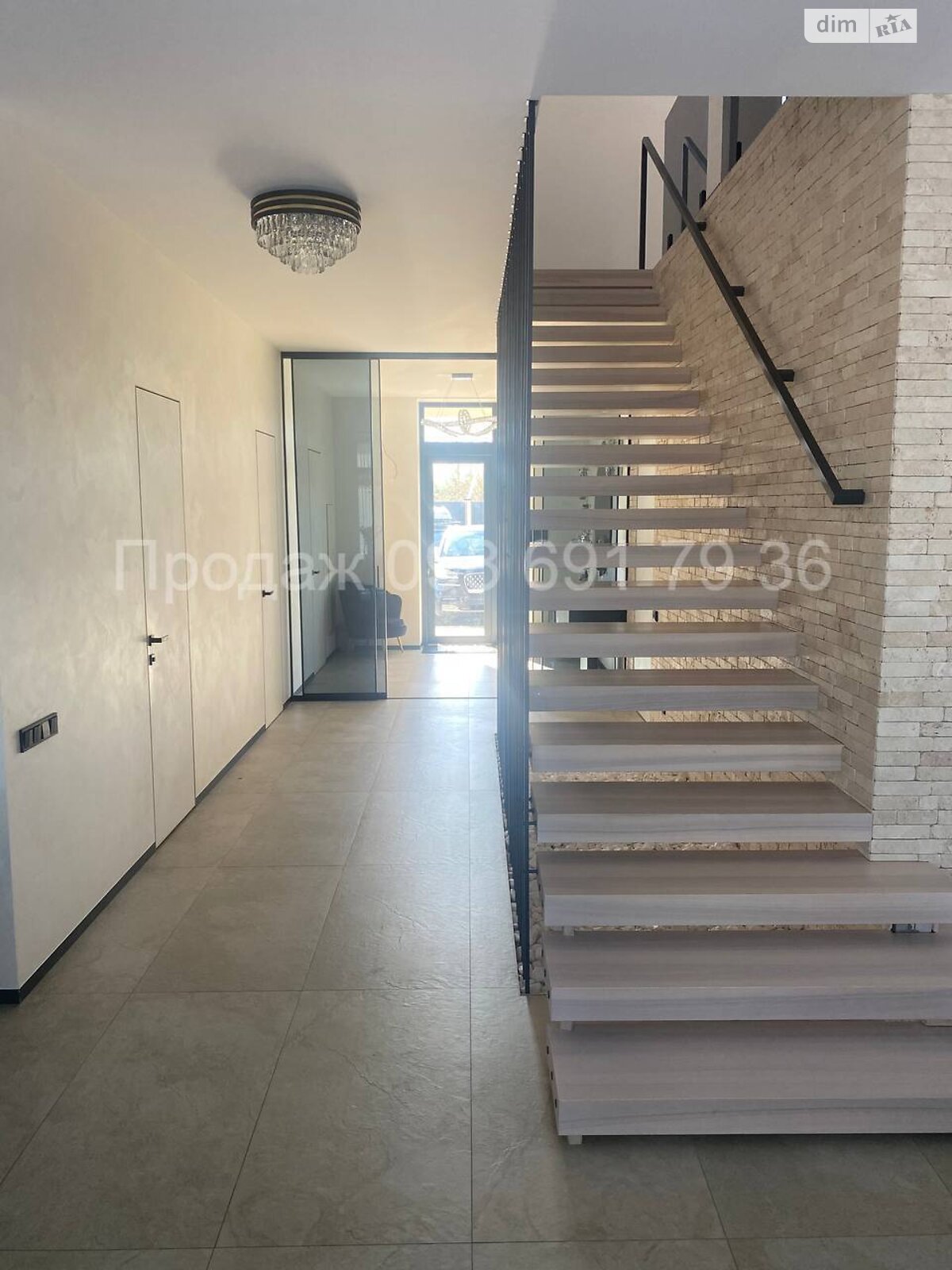 двухэтажный дом с гаражом, 292.4 кв. м, кирпич. Продажа в Гнедине фото 1 двухэтажный дом с гаражом, 292.4 кв. м, кирпич. Продажа в Гнедине фото 1
