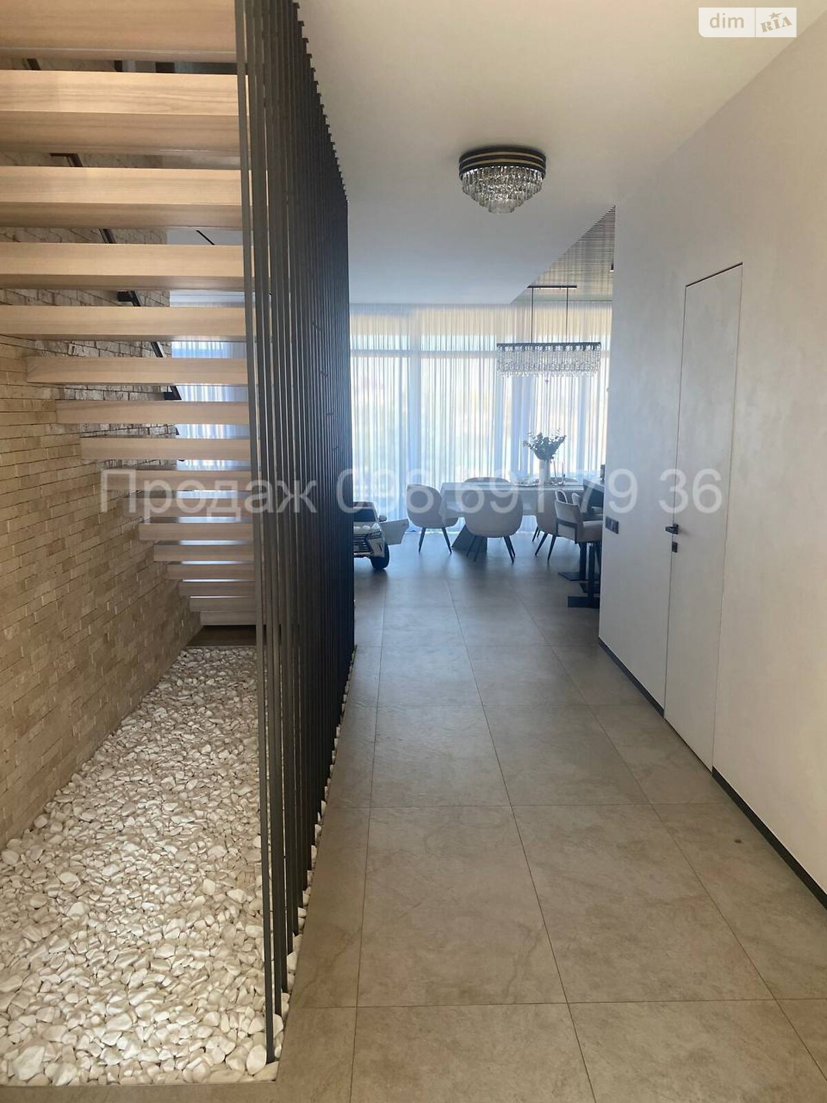 двухэтажный дом с гаражом, 292.4 кв. м, кирпич. Продажа в Гнедине фото 1 двухэтажный дом с гаражом, 292.4 кв. м, кирпич. Продажа в Гнедине фото 1