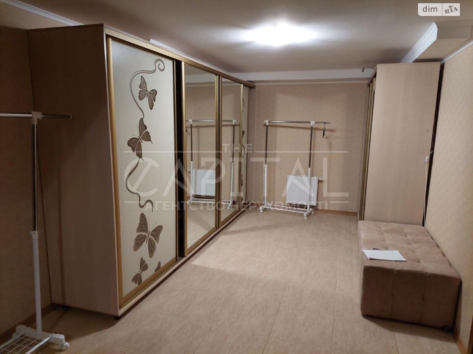 трехэтажный дом, 720 кв. м, кирпич. Продажа в Гнедине фото 1