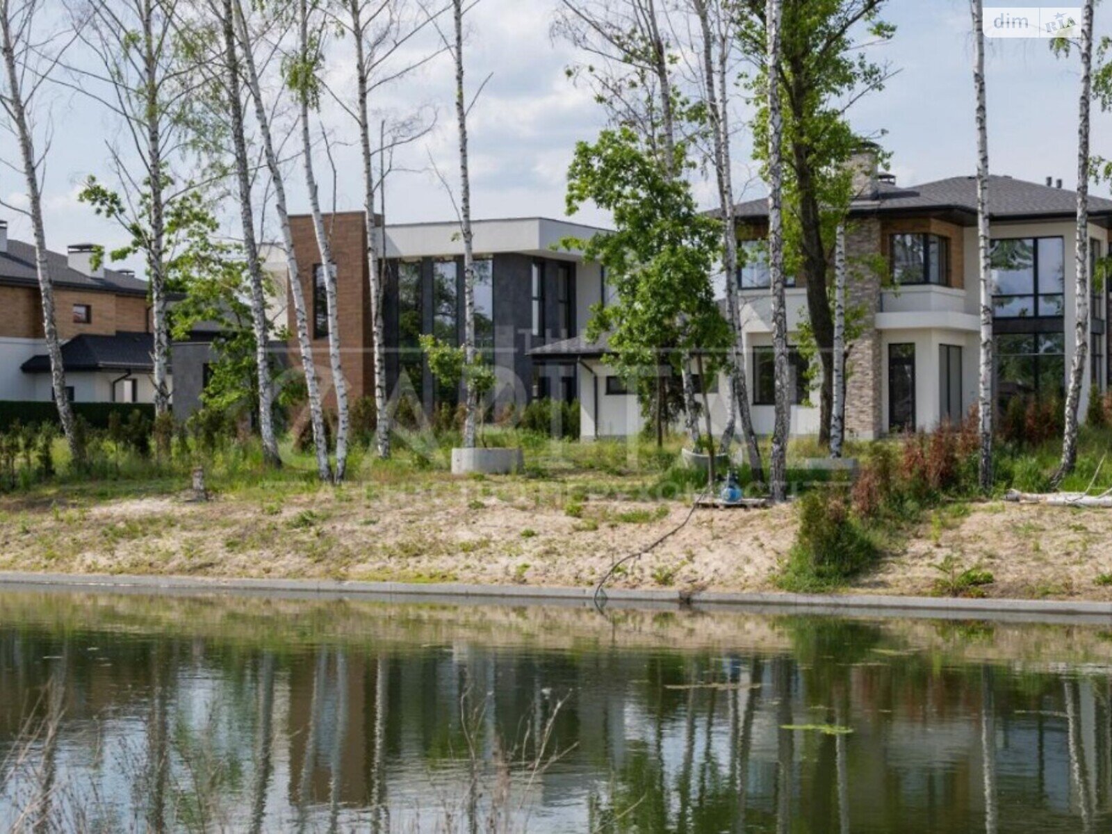 двухэтажный дом, 230 кв. м, кирпич. Продажа в Гнедине фото 1 двухэтажный дом, 230 кв. м, кирпич. Продажа в Гнедине фото 1