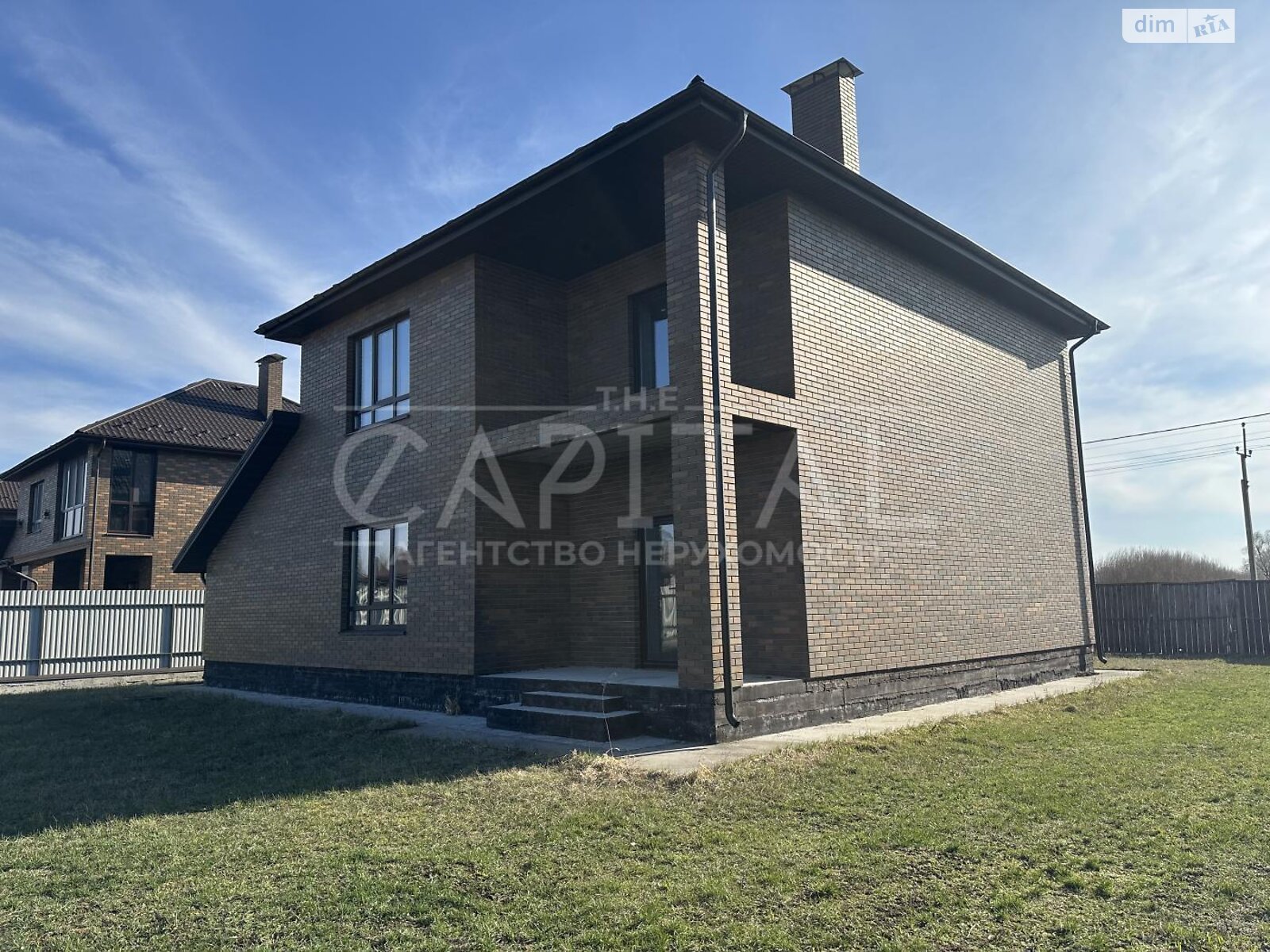 двухэтажный дом, 210 кв. м, кирпич. Продажа в Гнедине фото 1 двухэтажный дом, 210 кв. м, кирпич. Продажа в Гнедине фото 1
