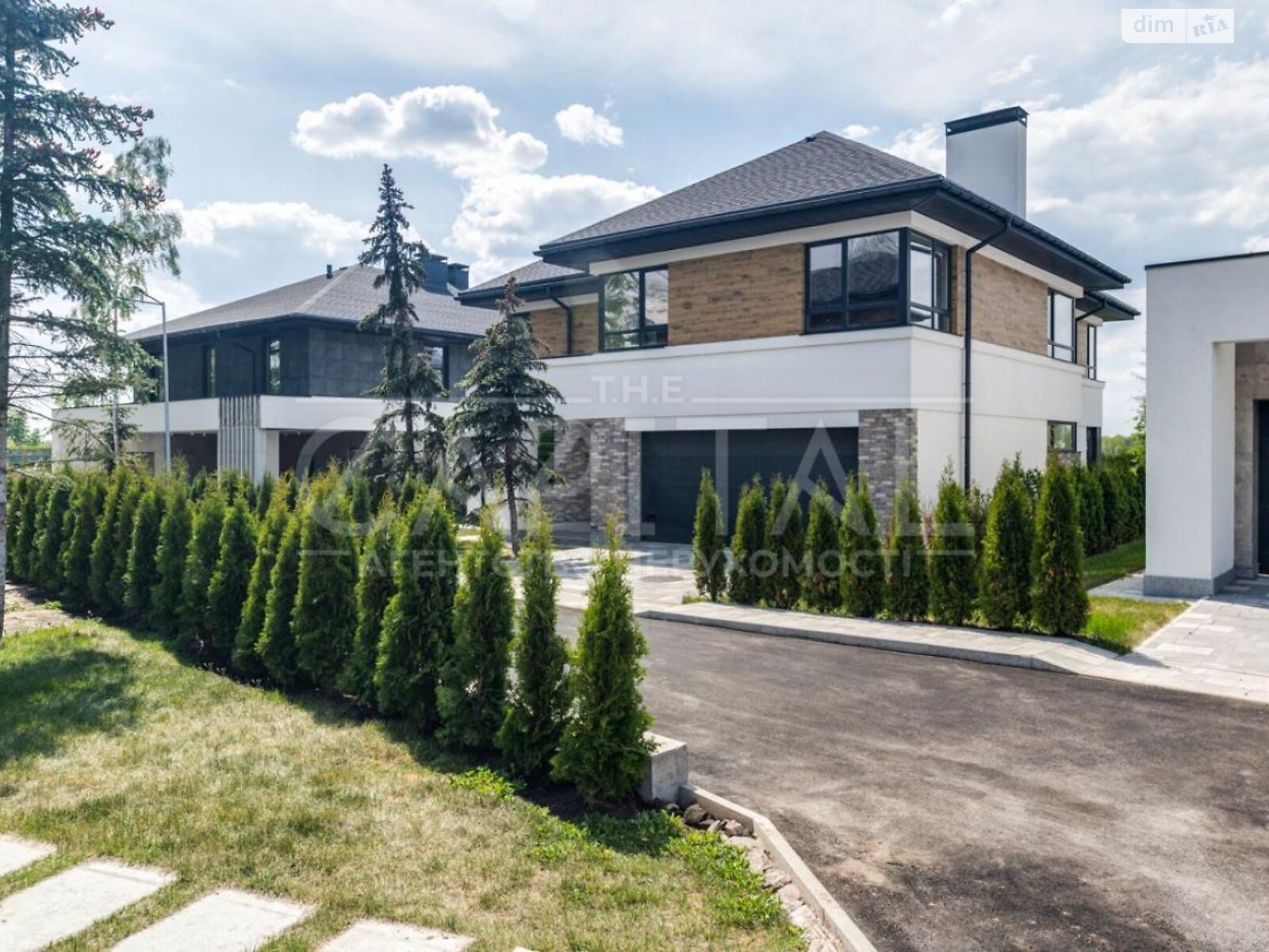 двухэтажный дом, 300 кв. м, кирпич. Продажа в Гнедине фото 1 двухэтажный дом, 300 кв. м, кирпич. Продажа в Гнедине фото 1