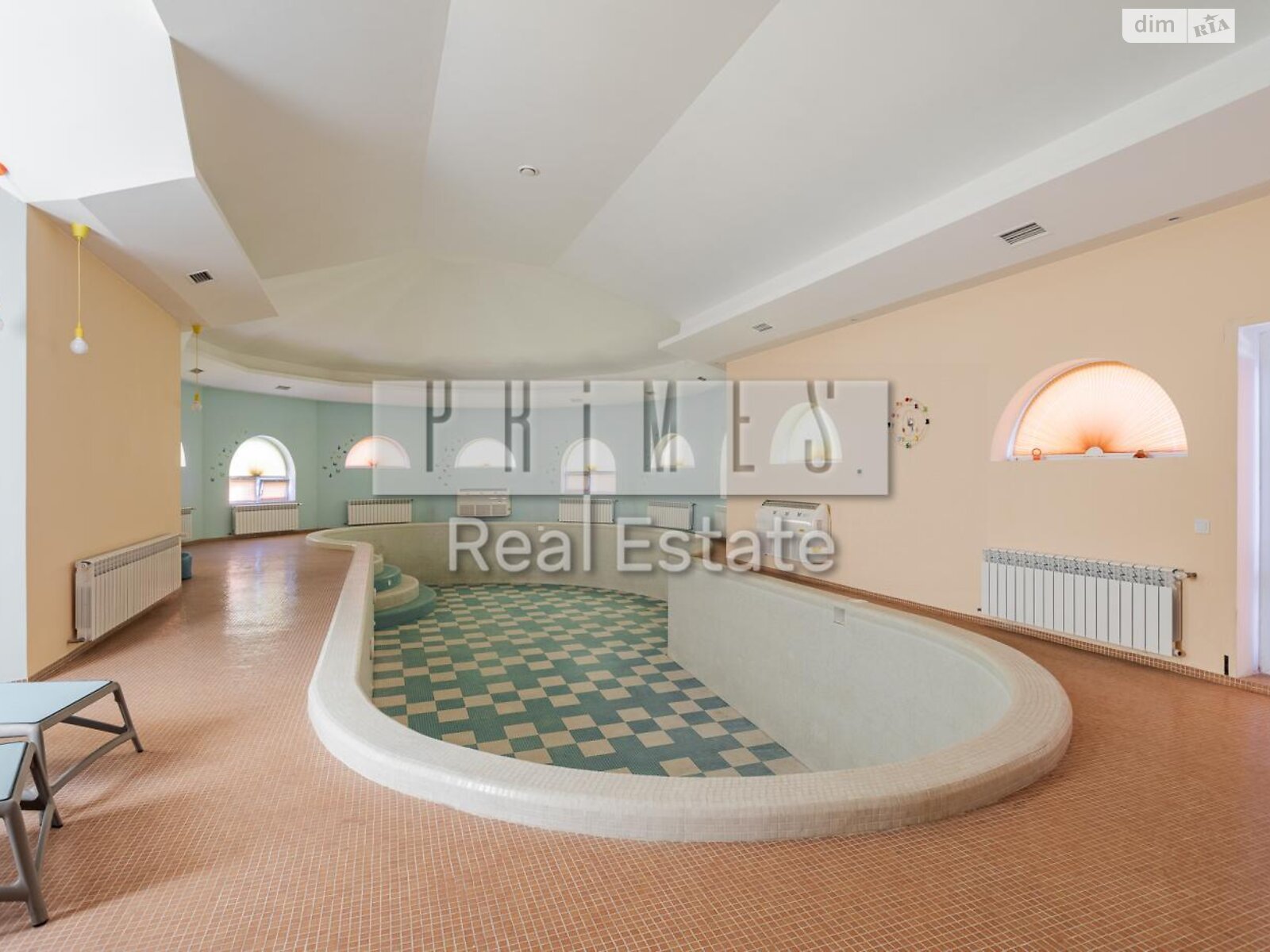 трехэтажный дом с верандой, 365.7 кв. м, кирпич. Продажа в Гнедине фото 1 трехэтажный дом с верандой, 365.7 кв. м, кирпич. Продажа в Гнедине фото 1