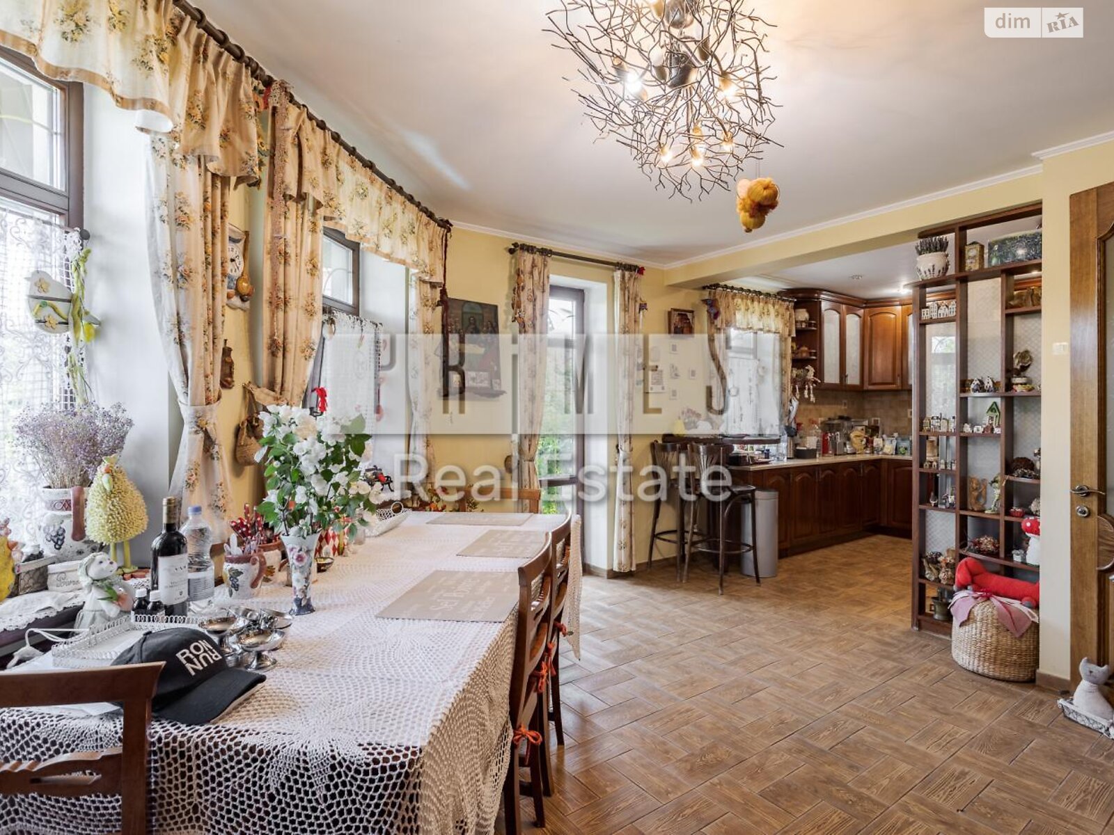 трехэтажный дом с верандой, 365.7 кв. м, кирпич. Продажа в Гнедине фото 1 трехэтажный дом с верандой, 365.7 кв. м, кирпич. Продажа в Гнедине фото 1