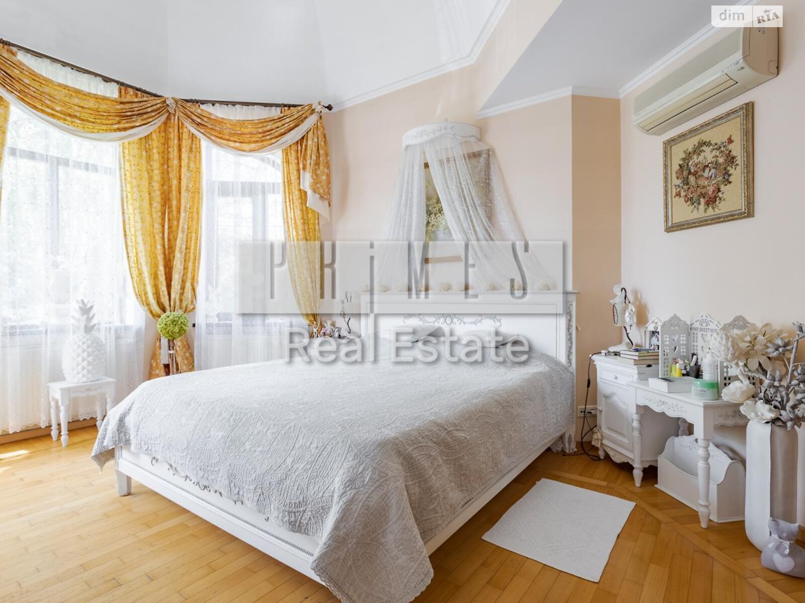 трехэтажный дом с верандой, 365.7 кв. м, кирпич. Продажа в Гнедине фото 1 трехэтажный дом с верандой, 365.7 кв. м, кирпич. Продажа в Гнедине фото 1