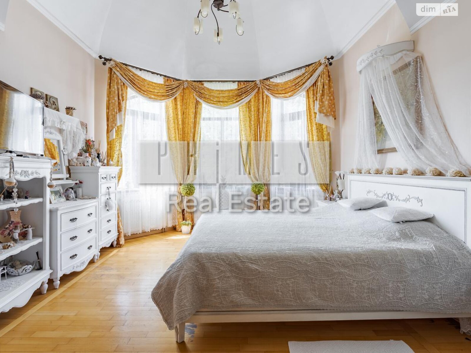 трехэтажный дом с верандой, 365.7 кв. м, кирпич. Продажа в Гнедине фото 1 трехэтажный дом с верандой, 365.7 кв. м, кирпич. Продажа в Гнедине фото 1