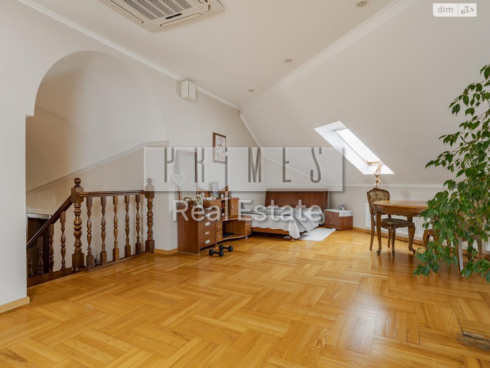 трехэтажный дом с верандой, 365.7 кв. м, кирпич. Продажа в Гнедине фото 1 трехэтажный дом с верандой, 365.7 кв. м, кирпич. Продажа в Гнедине фото 1