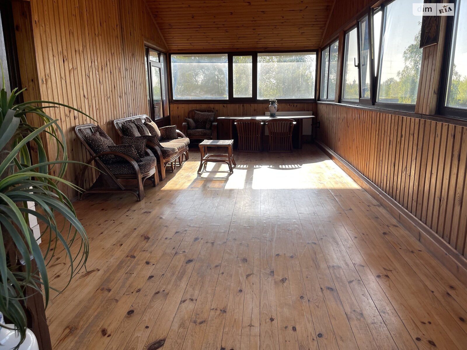 триповерховий будинок з верандою, 300 кв. м, цегла. Продаж у Гнідині фото 1