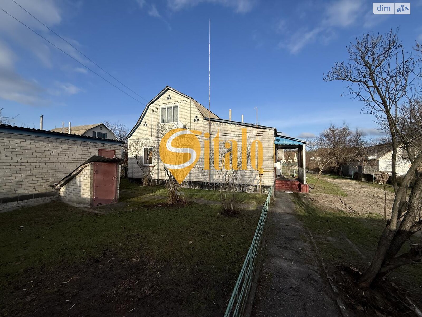 двухэтажный дом с гаражом, 90 кв. м, кирпич. Продажа в Гнедине фото 1