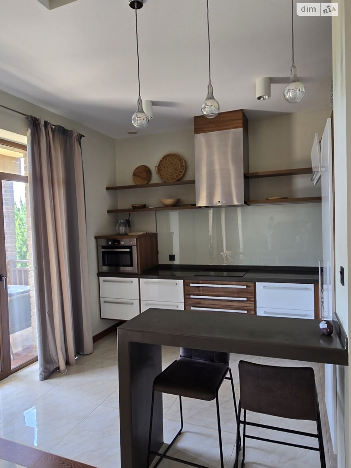 двоповерховий будинок з гаражем, 250 кв. м, цегла. Продаж у Великому Кучурові фото 1 двоповерховий будинок з гаражем, 250 кв. м, цегла. Продаж у Великому Кучурові фото 1