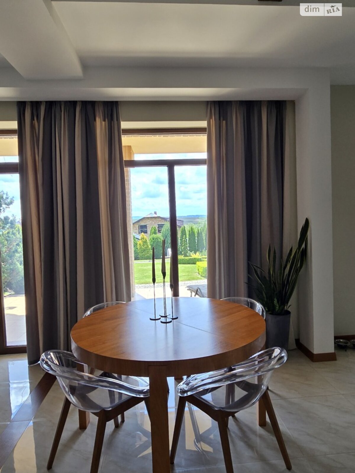 двоповерховий будинок з гаражем, 250 кв. м, цегла. Продаж у Великому Кучурові фото 1 двоповерховий будинок з гаражем, 250 кв. м, цегла. Продаж у Великому Кучурові фото 1