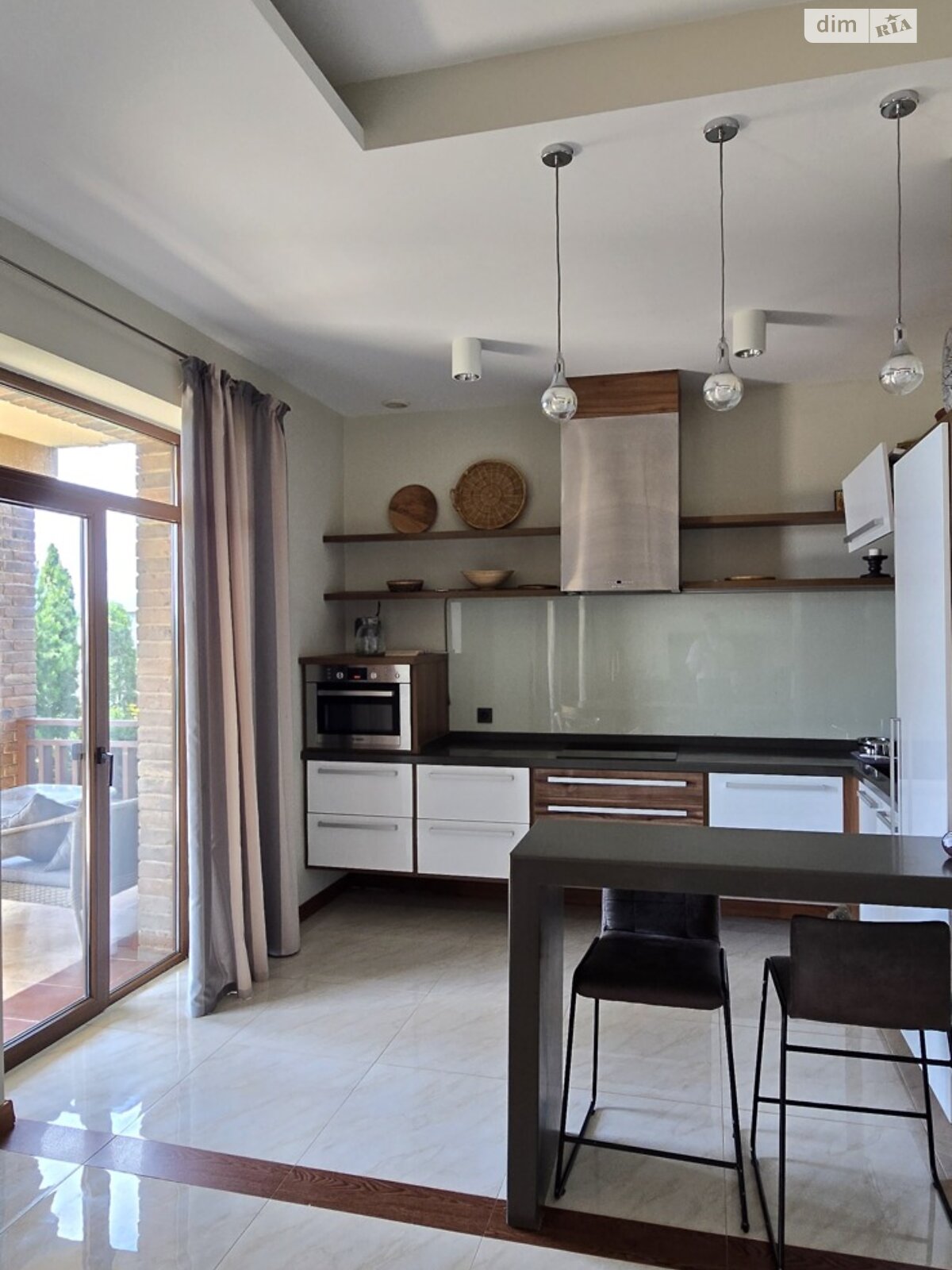 двоповерховий будинок з гаражем, 250 кв. м, цегла. Продаж у Великому Кучурові фото 1 двоповерховий будинок з гаражем, 250 кв. м, цегла. Продаж у Великому Кучурові фото 1