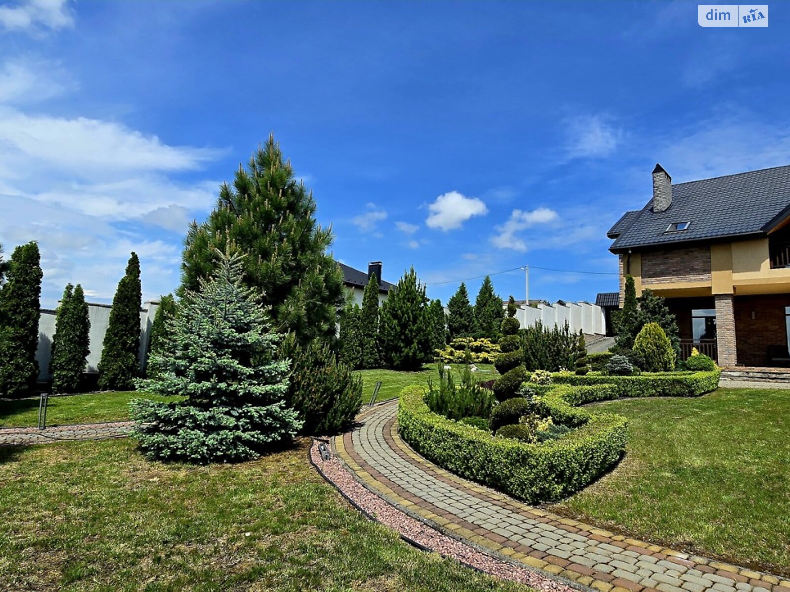 двоповерховий будинок з гаражем, 250 кв. м, цегла. Продаж у Великому Кучурові фото 1 двоповерховий будинок з гаражем, 250 кв. м, цегла. Продаж у Великому Кучурові фото 1