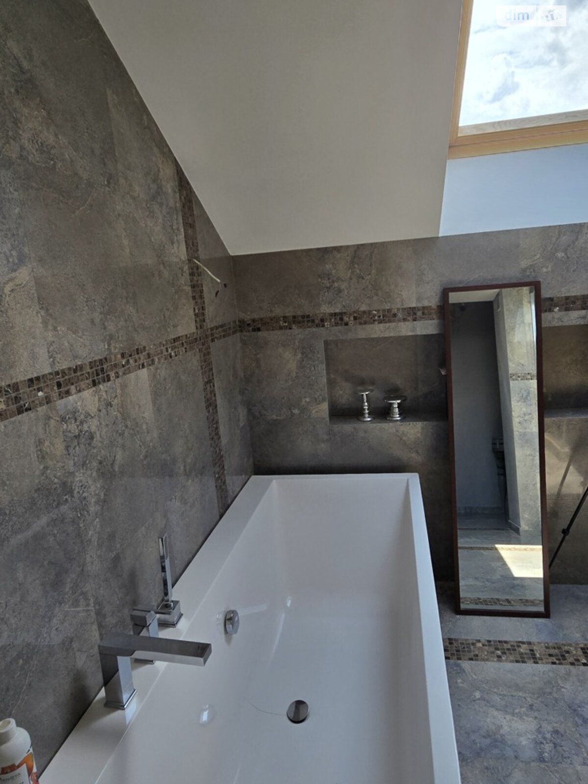 двоповерховий будинок з гаражем, 250 кв. м, цегла. Продаж у Великому Кучурові фото 1 двоповерховий будинок з гаражем, 250 кв. м, цегла. Продаж у Великому Кучурові фото 1