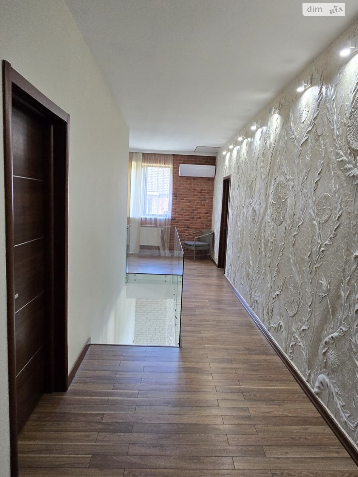 двоповерховий будинок з гаражем, 250 кв. м, цегла. Продаж у Великому Кучурові фото 1 двоповерховий будинок з гаражем, 250 кв. м, цегла. Продаж у Великому Кучурові фото 1