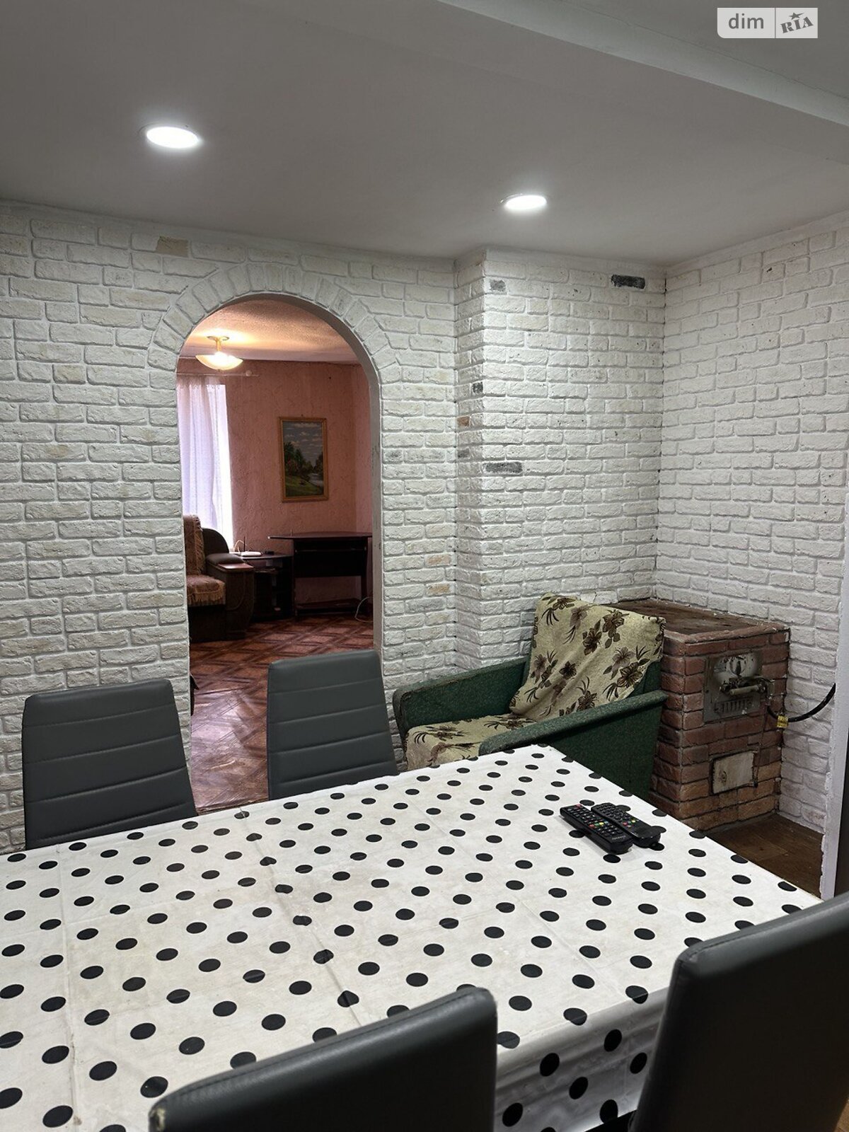 одноэтажный дом с гаражом, 68.3 кв. м, кирпич саманный. Продажа в Гожулах фото 1 одноэтажный дом с гаражом, 68.3 кв. м, кирпич саманный. Продажа в Гожулах фото 1