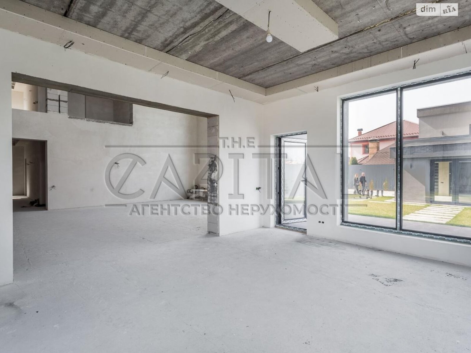 двухэтажный дом с гаражом, 439 кв. м, кирпич. Продажа в Горе фото 1