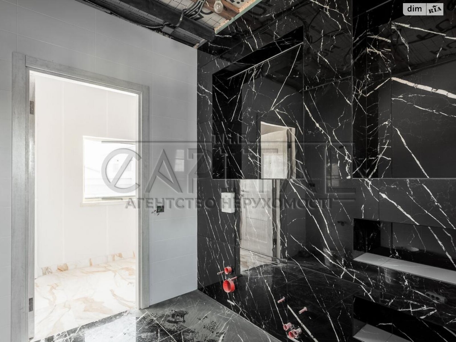 двухэтажный дом с гаражом, 439 кв. м, кирпич. Продажа в Горе фото 1