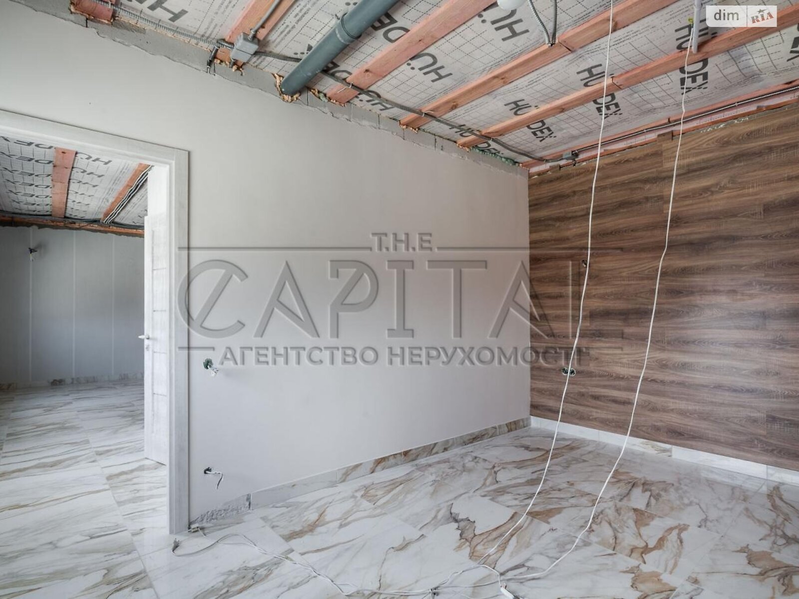 двухэтажный дом с гаражом, 439 кв. м, кирпич. Продажа в Горе фото 1