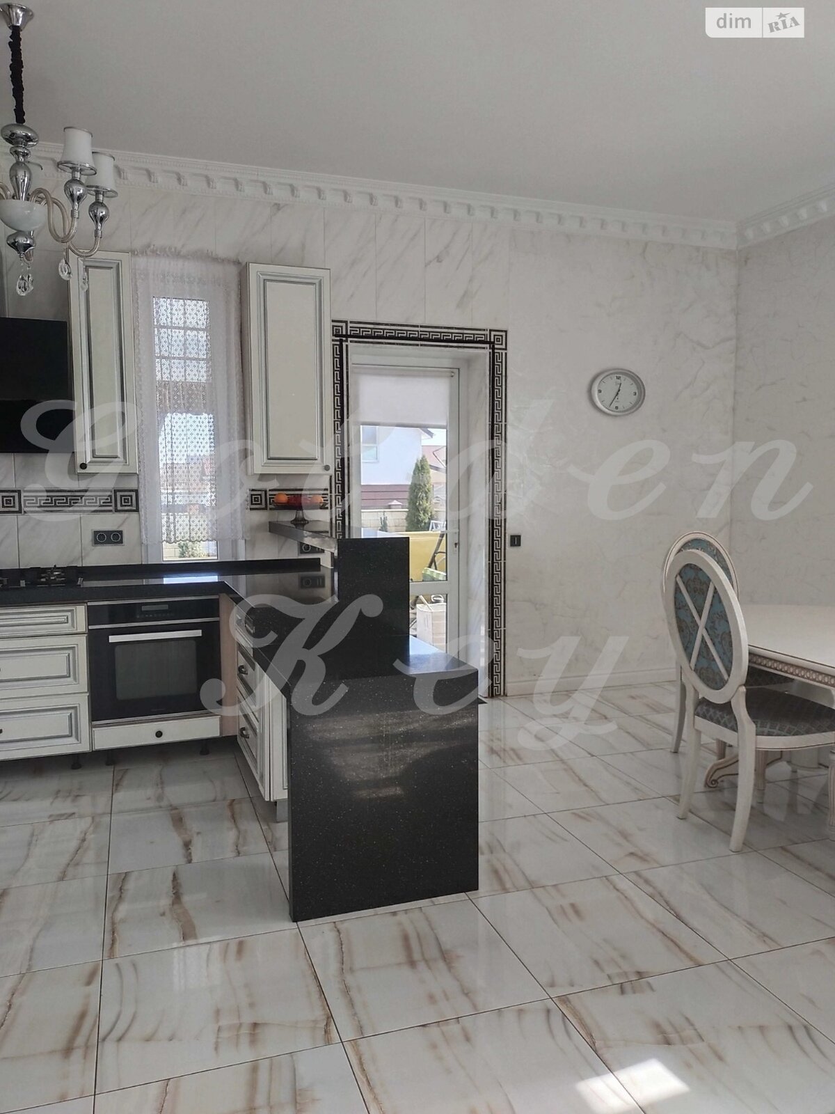 двухэтажный дом с гаражом, 414 кв. м, кирпич. Продажа в Горе фото 1 двухэтажный дом с гаражом, 414 кв. м, кирпич. Продажа в Горе фото 1