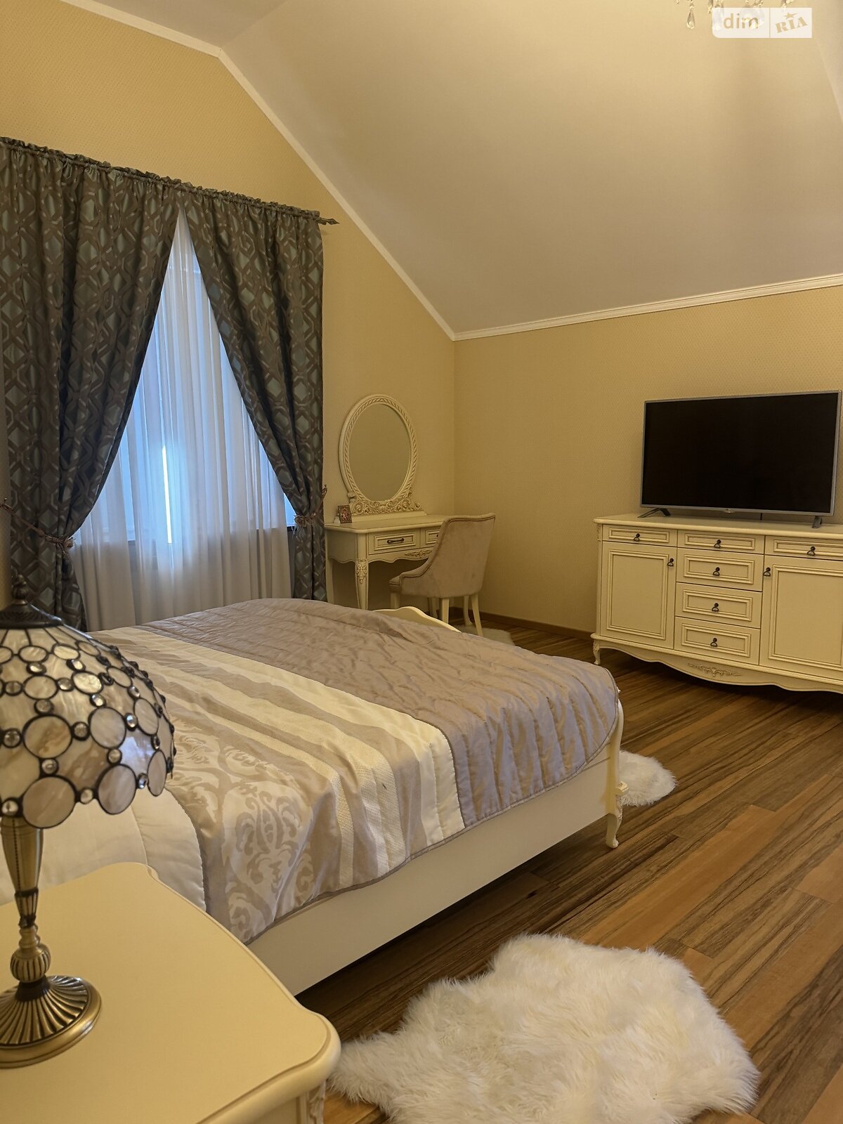 двоповерховий будинок з опаленням, 200 кв. м, цегла. Продаж у Горі фото 1 двоповерховий будинок з опаленням, 200 кв. м, цегла. Продаж у Горі фото 1