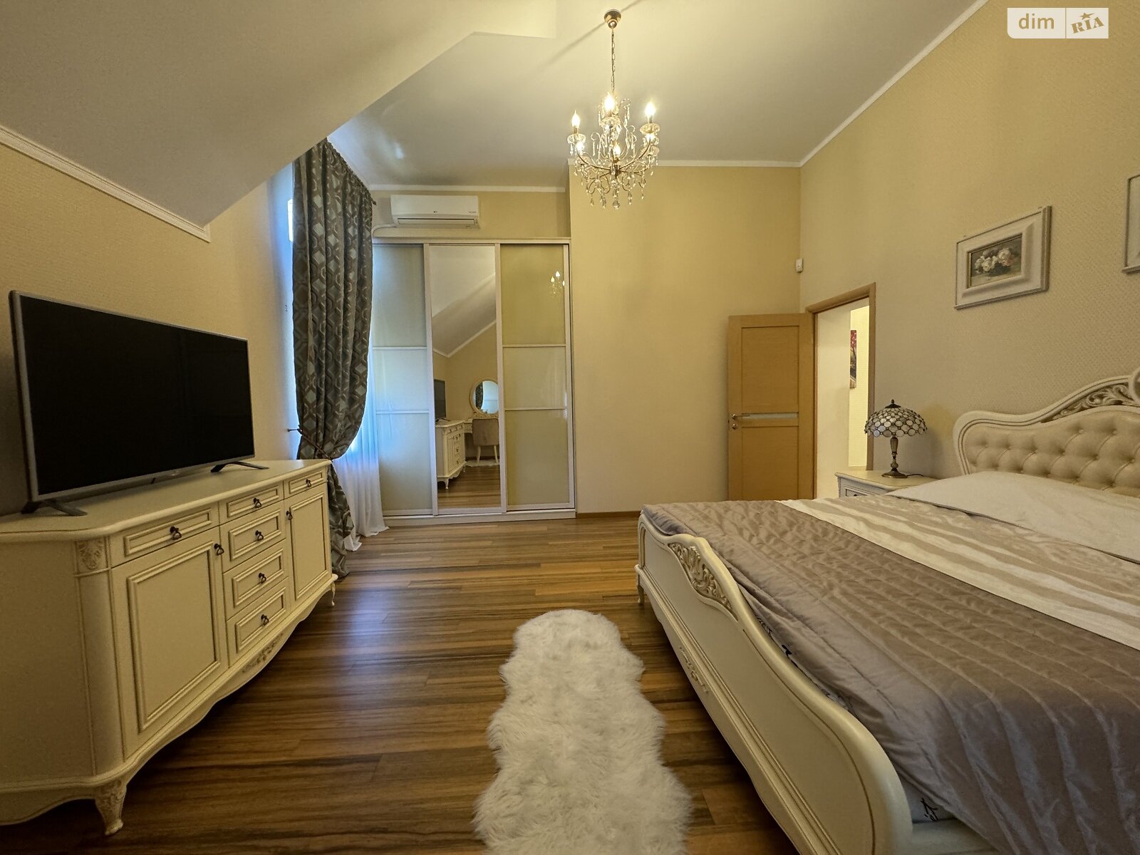 двоповерховий будинок з опаленням, 200 кв. м, цегла. Продаж у Горі фото 1 двоповерховий будинок з опаленням, 200 кв. м, цегла. Продаж у Горі фото 1