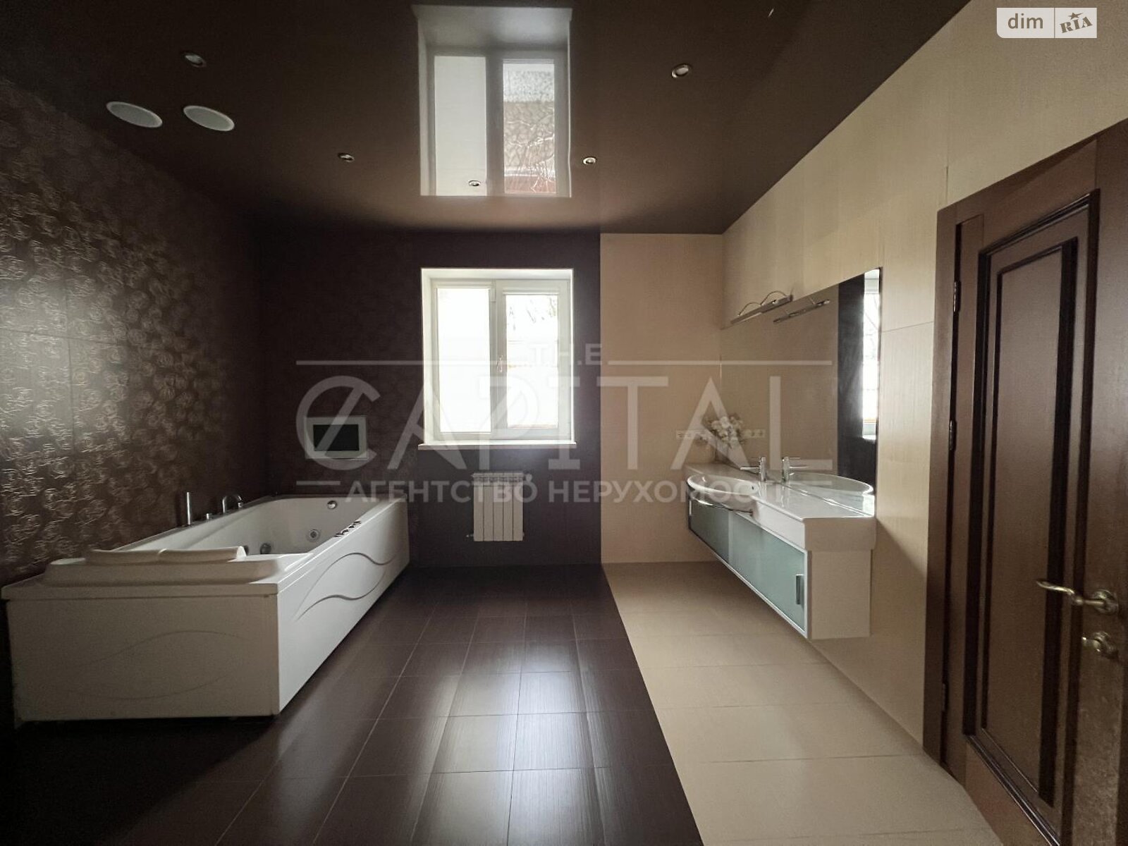 двоповерховий будинок бесідка, 768 кв. м, цегла. Продаж у Горі фото 1 двоповерховий будинок бесідка, 768 кв. м, цегла. Продаж у Горі фото 1