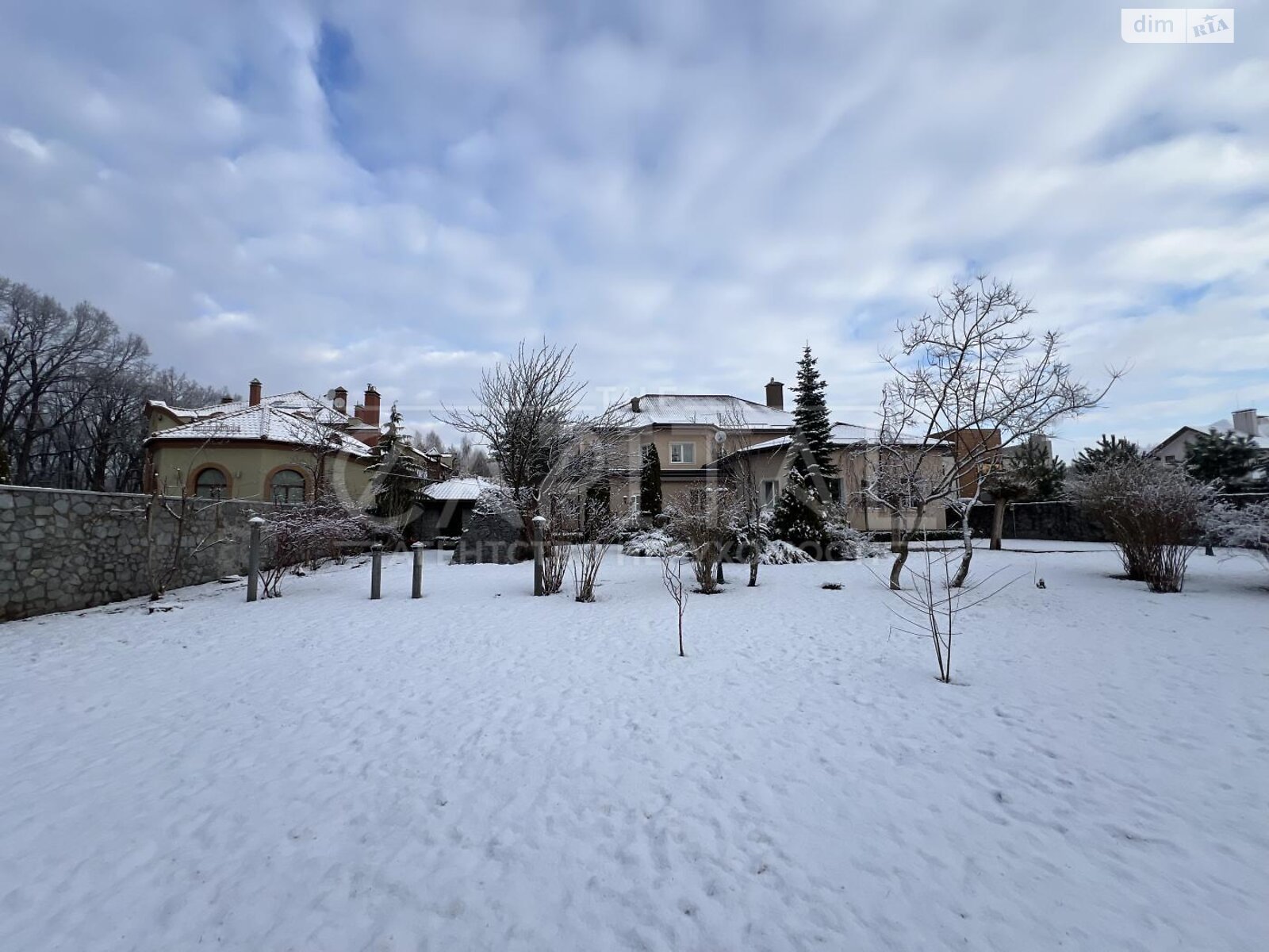 двоповерховий будинок бесідка, 768 кв. м, цегла. Продаж у Горі фото 1 двоповерховий будинок бесідка, 768 кв. м, цегла. Продаж у Горі фото 1