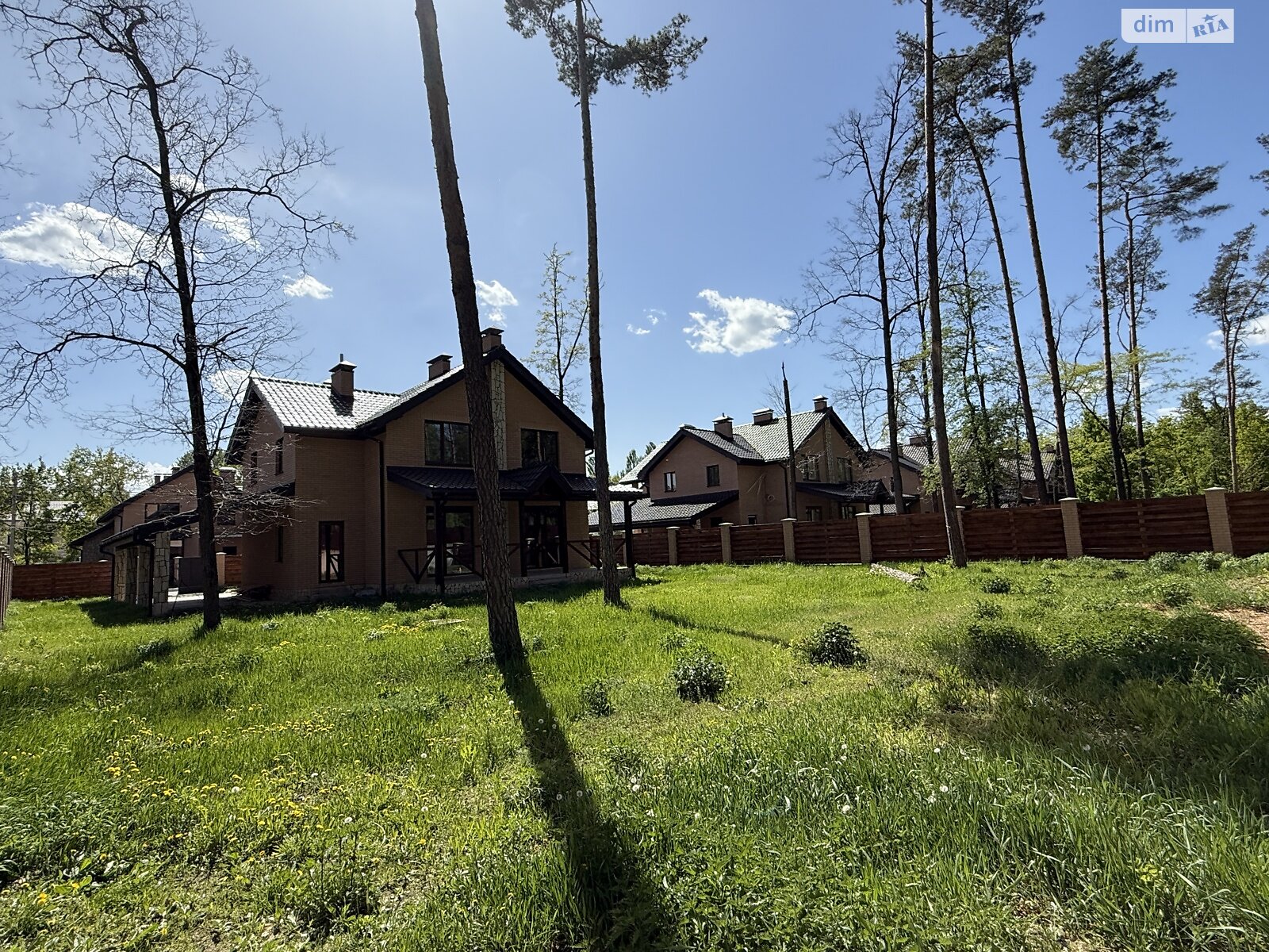 двухэтажный дом с балконом, 208.4 кв. м, кирпич. Продажа в Горе фото 1 двухэтажный дом с балконом, 208.4 кв. м, кирпич. Продажа в Горе фото 1