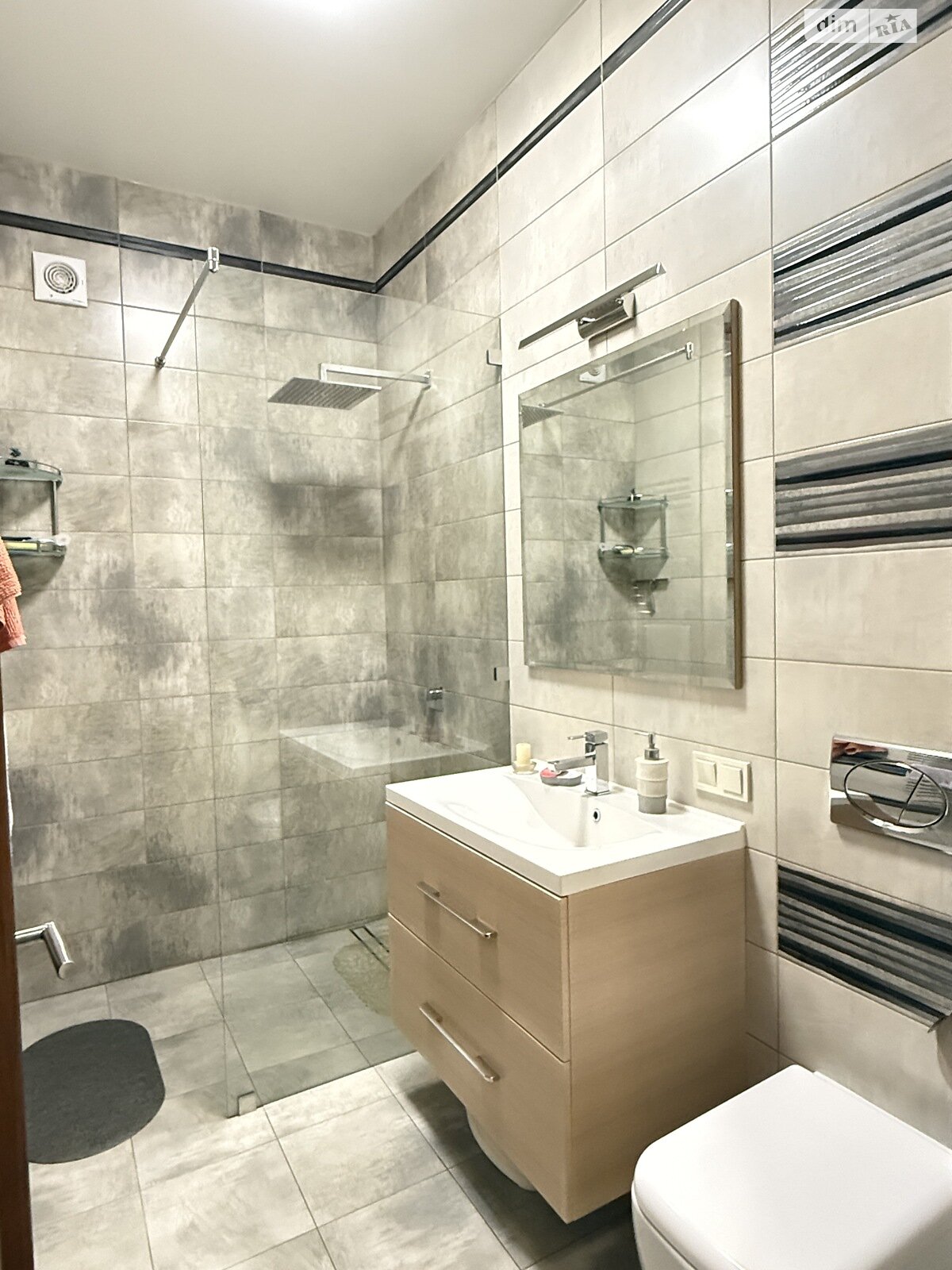 двоповерховий будинок з опаленням, 222.9 кв. м, цегла. Продаж у Горі фото 1 двоповерховий будинок з опаленням, 222.9 кв. м, цегла. Продаж у Горі фото 1