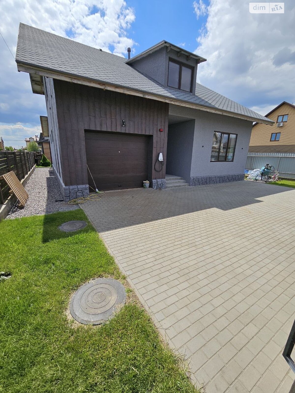двоповерховий будинок з гаражем, 220 кв. м, піноблок. Продаж у Горі фото 1 двоповерховий будинок з гаражем, 220 кв. м, піноблок. Продаж у Горі фото 1