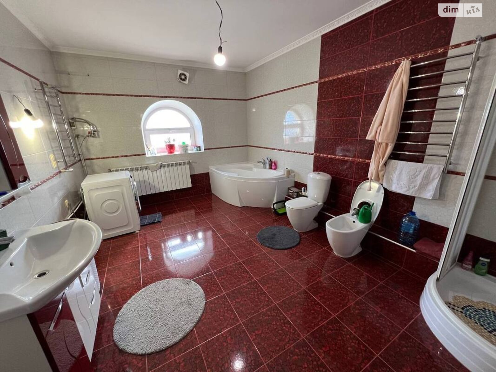 двоповерховий будинок, 331 кв. м, цегла. Продаж у Горі фото 1 двоповерховий будинок, 331 кв. м, цегла. Продаж у Горі фото 1