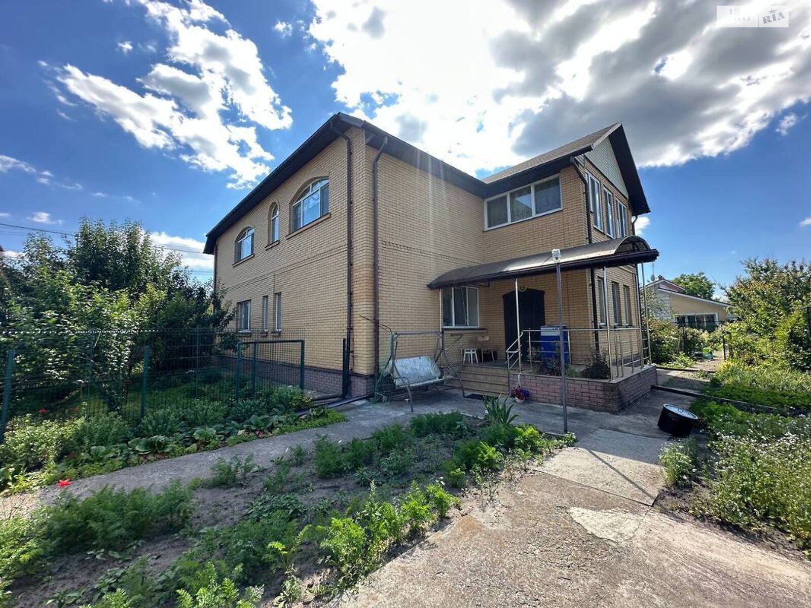 двоповерховий будинок, 331 кв. м, цегла. Продаж у Горі фото 1 двоповерховий будинок, 331 кв. м, цегла. Продаж у Горі фото 1