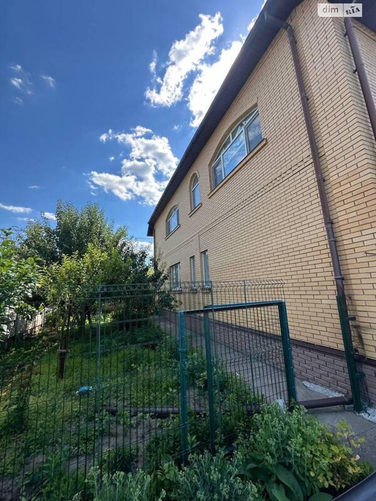 двоповерховий будинок, 331 кв. м, цегла. Продаж у Горі фото 1 двоповерховий будинок, 331 кв. м, цегла. Продаж у Горі фото 1