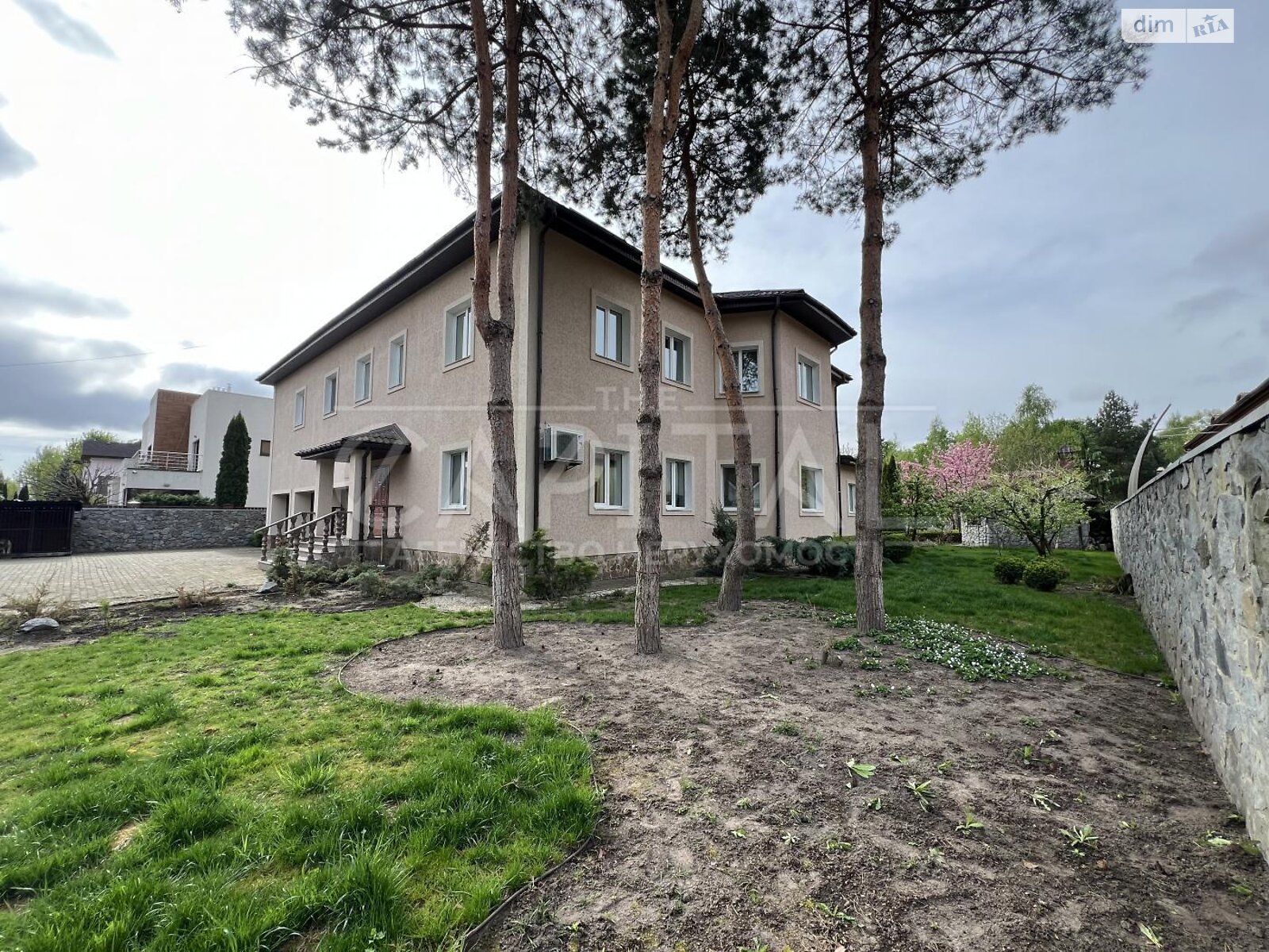 двухэтажный дом беседка, 780 кв. м, кирпич. Продажа в Горе фото 1 двухэтажный дом беседка, 780 кв. м, кирпич. Продажа в Горе фото 1