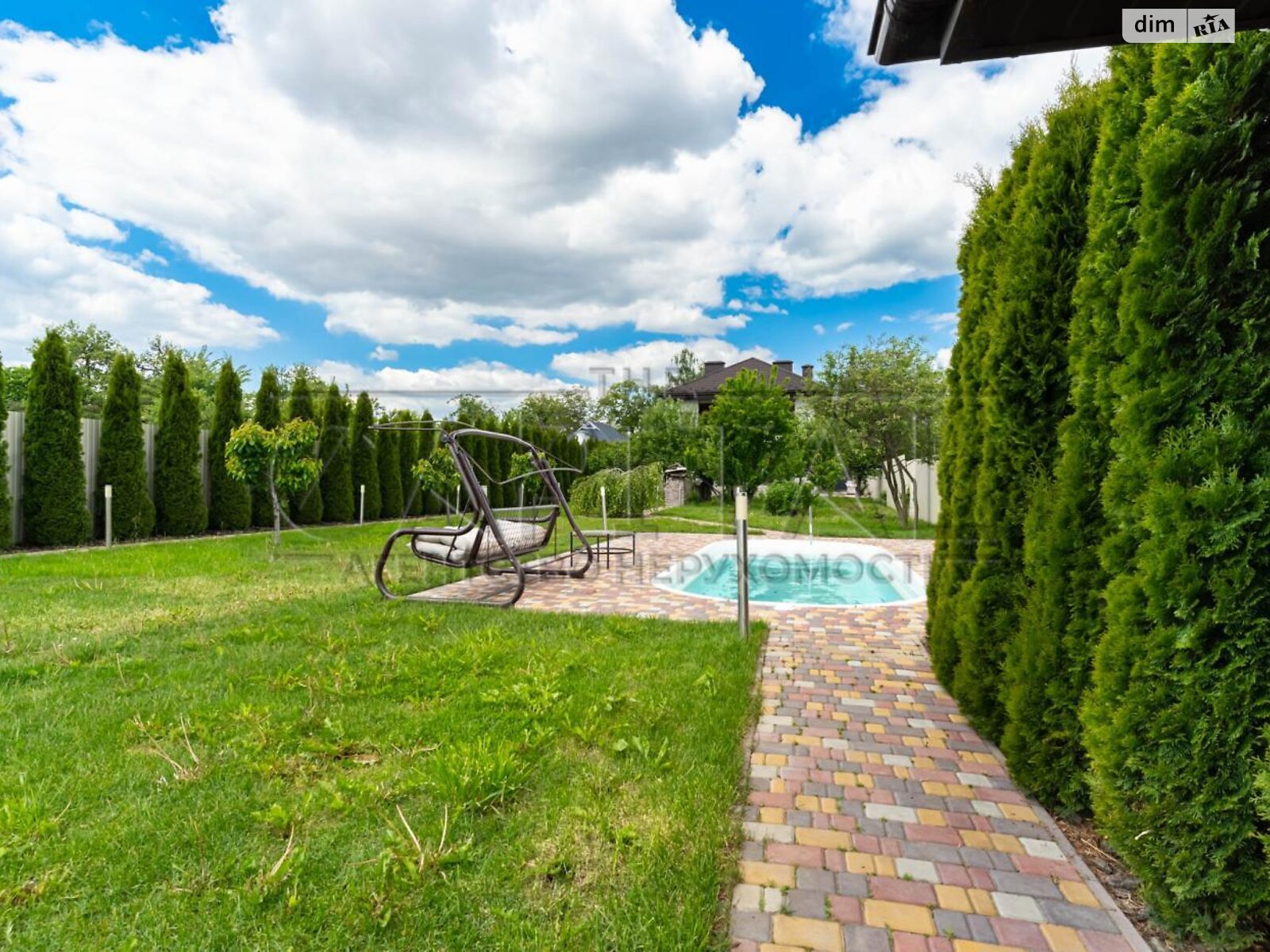 двухэтажный дом беседка, 330 кв. м, кирпич. Продажа в Горе фото 1 двухэтажный дом беседка, 330 кв. м, кирпич. Продажа в Горе фото 1