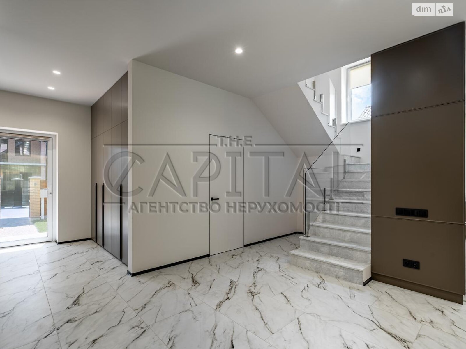 двоповерховий будинок з верандою, 250 кв. м, кирпич. Продаж у Горі фото 1